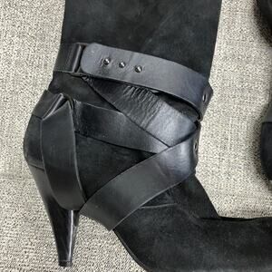 Mea Shadow Leather Harness Strap Cassandra Suede Heeled Boots 8.5